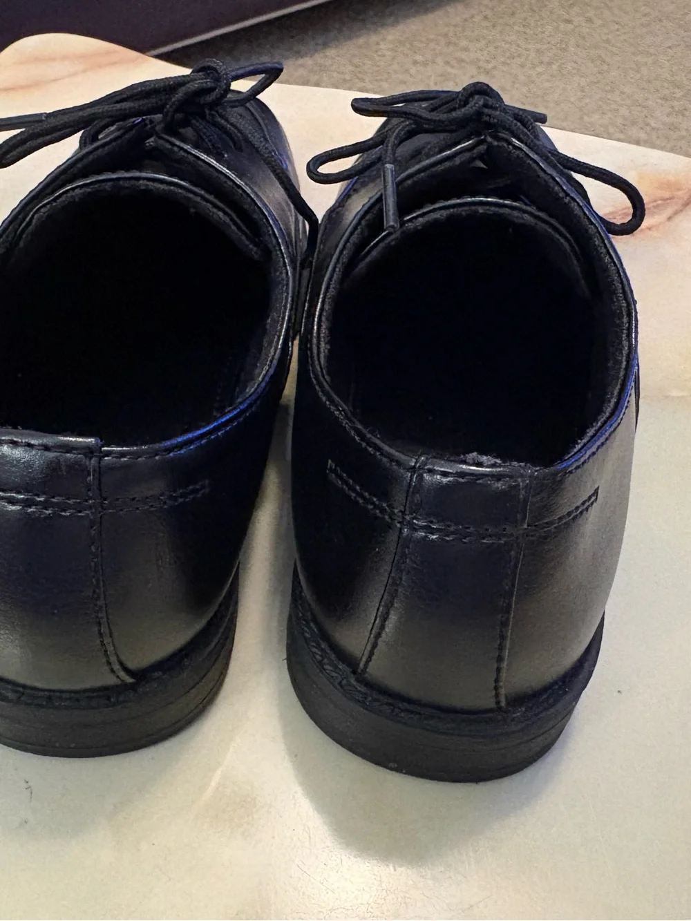 Sonoma boys black dress shoes-TIE-size 4 -excellent condition